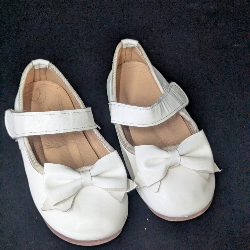 White Mary Jane Flats w/ Bow, Girls Toddler Kids Shoes Size 27, Easter, Wedding